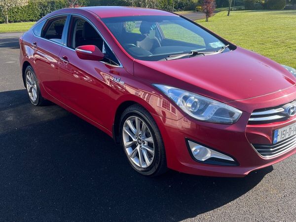 Hyundai i40 Saloon, Diesel, 2015, Red