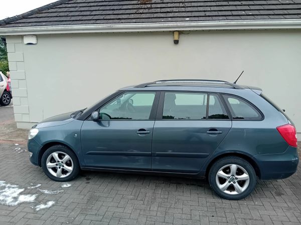 Skoda Fabia Estate, Diesel, 2012, Grey