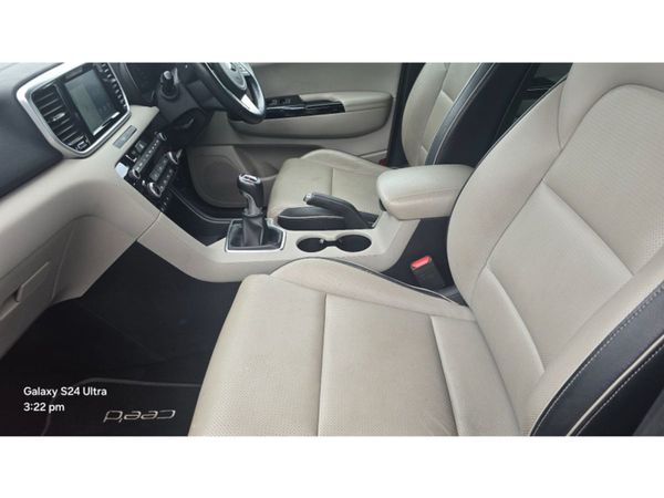 Kia Sportage MPV, Diesel, 2019, Grey