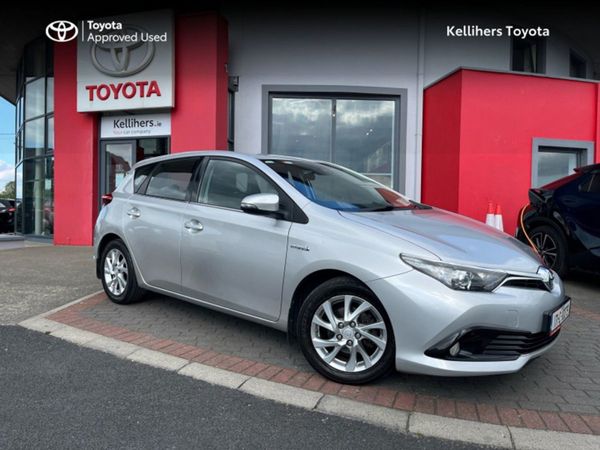 Toyota Auris MPV, Hybrid, 2017, Silver