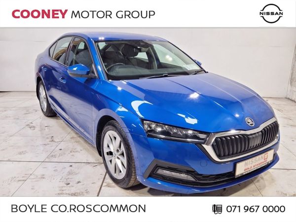 Skoda Octavia Saloon, Diesel, 2021, Blue