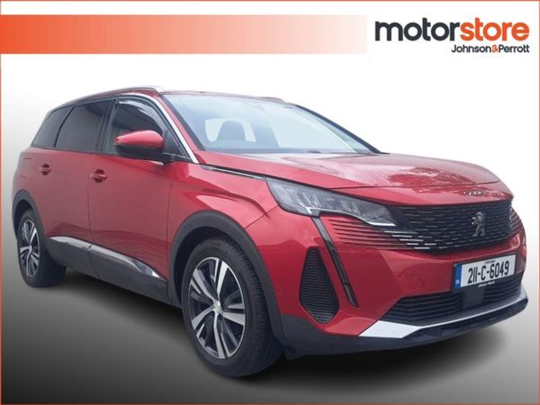 Peugeot 5008 MPV, Diesel, 2021, Red