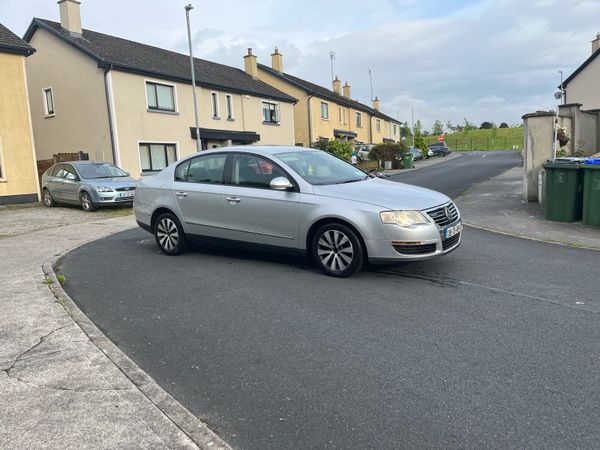 Volkswagen Passat Saloon, Diesel, 2008, Silver