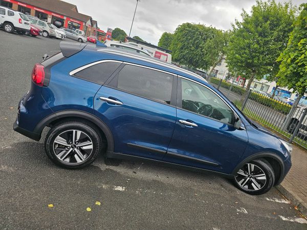 Kia Niro SUV, Petrol Hybrid, 2020, Blue