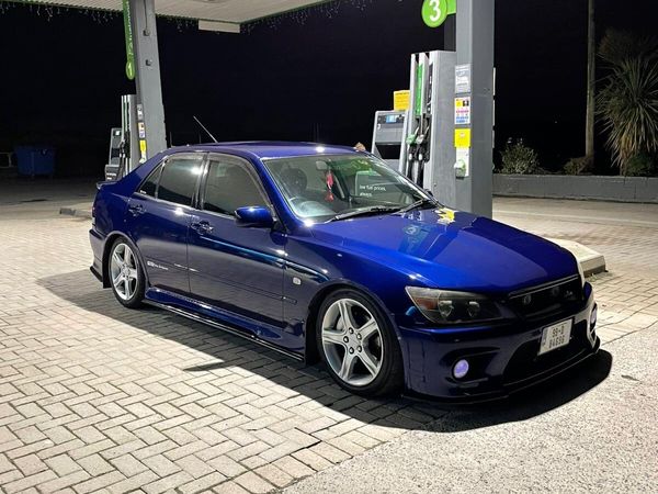 Toyota Other Saloon, Petrol, 1999, Blue