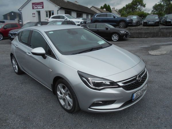 Opel Astra Hatchback, Petrol, 2018, Grey