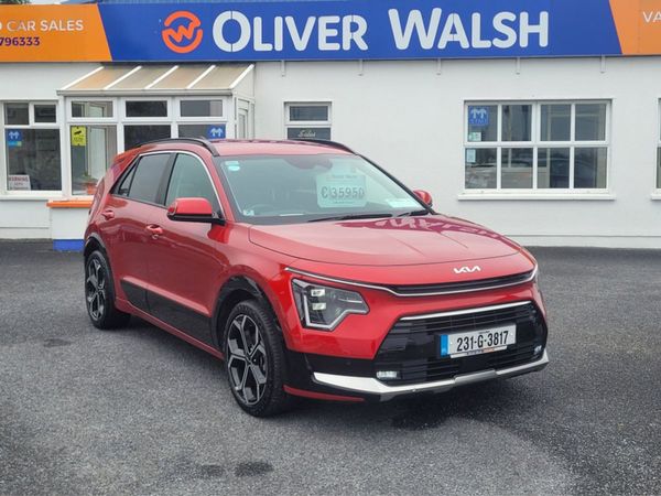 Kia Niro MPV, Petrol Plug-in Hybrid, 2023, Red