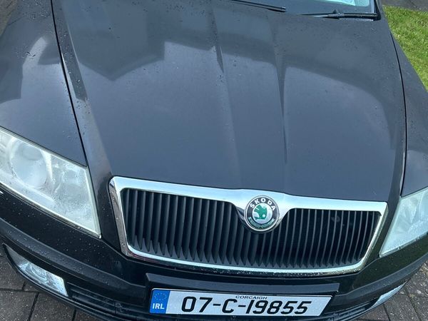 Skoda Octavia Hatchback, Petrol, 2007, Black