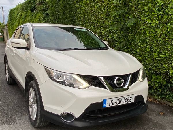 Nissan Qashqai Hatchback, Diesel, 2015, White