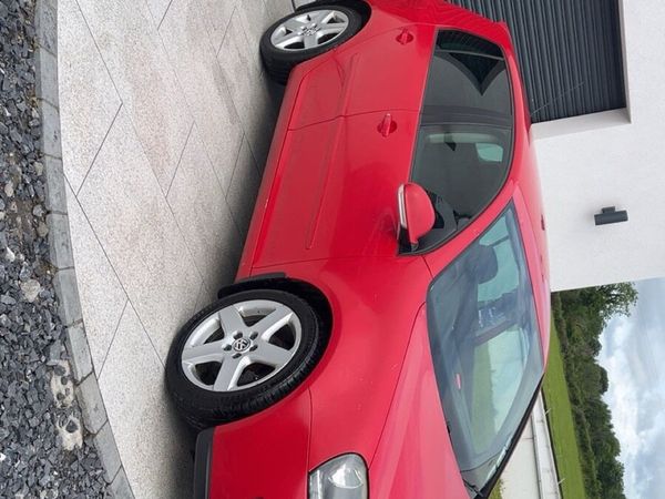 Volkswagen Golf Hatchback, Diesel, 2008, Red