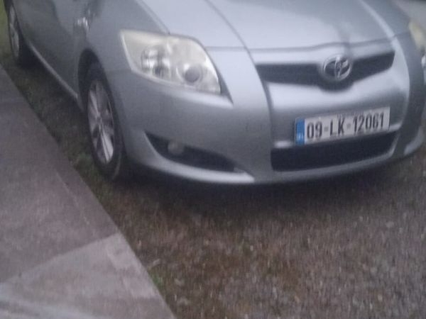 Toyota Auris Hatchback, Petrol, 2009, Silver