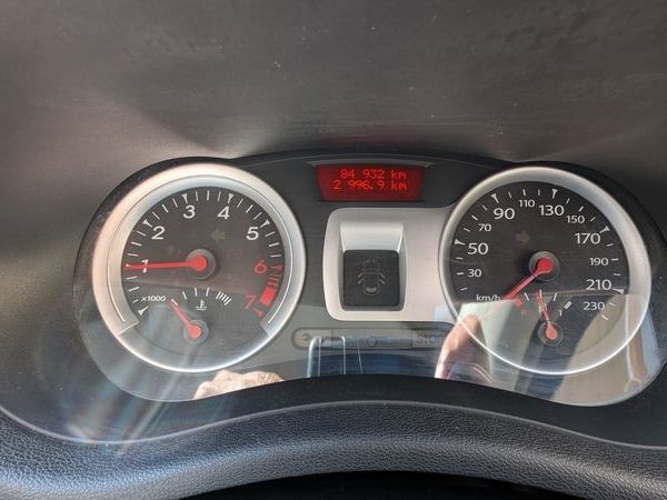 Renault Clio Hatchback, Ethanol Petrol, 2011, Gold