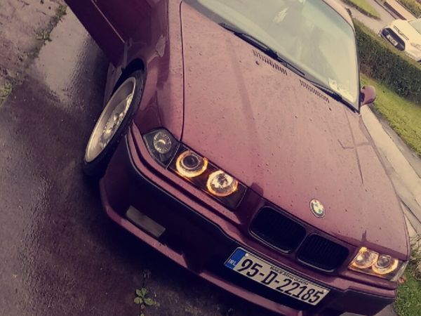 BMW 3-Series Hatchback, Petrol, 1995, Red