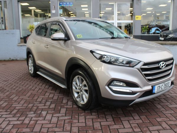 Hyundai Tucson SUV, Diesel, 2017, Gold