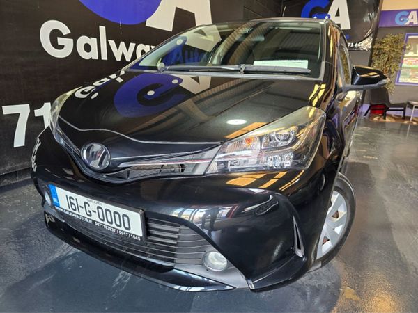 Toyota Yaris Hatchback, Petrol, 2016, Black