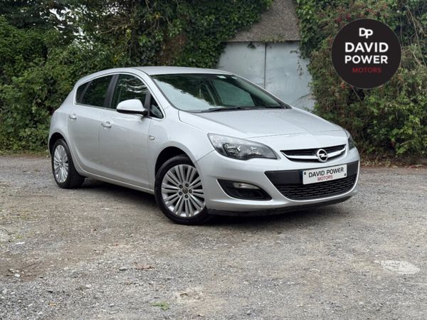 Opel Astra MPV, Petrol, 2015, Silver