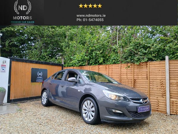 Opel Astra Saloon, Diesel, 2013, Grey