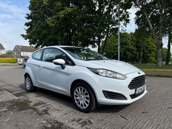 Ford Fiesta Hatchback, Petrol, 2013, White