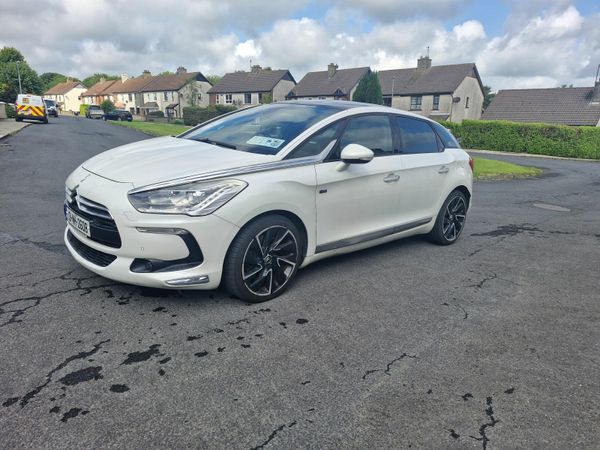 Citroen DS 5 Hatchback, Diesel Hybrid, 2013, White