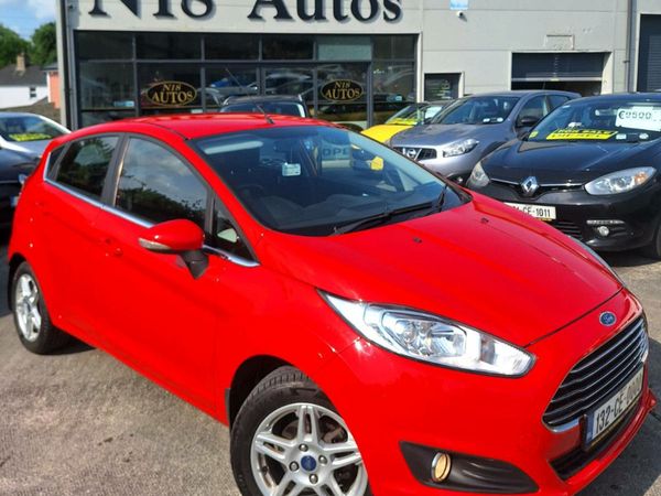 Ford Fiesta Hatchback, Petrol, 2013, Red