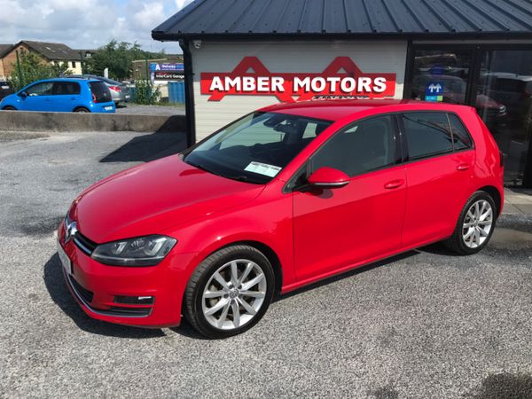 Volkswagen Golf Hatchback, Petrol, 2016, Red