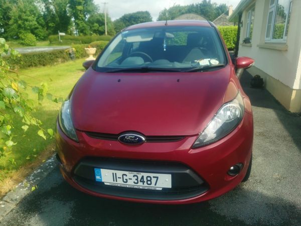 Ford Fiesta Hatchback, Petrol, 2011, Pink