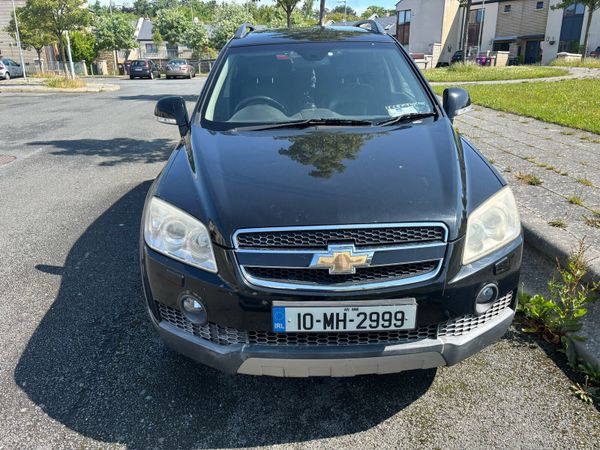 Chevrolet Captiva SUV, Diesel, 2010, Black
