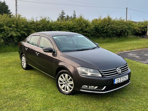 Volkswagen Passat Saloon, Diesel, 2011, Brown