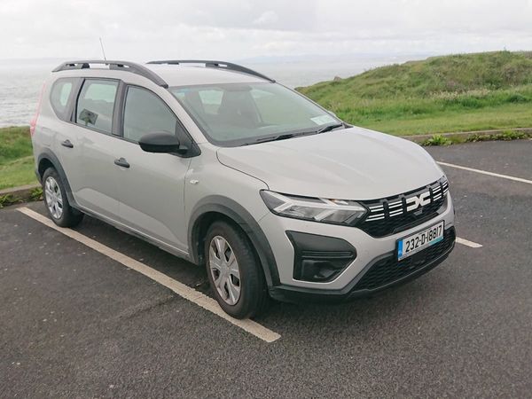 Dacia Jogger MPV, Petrol, 2023, Grey