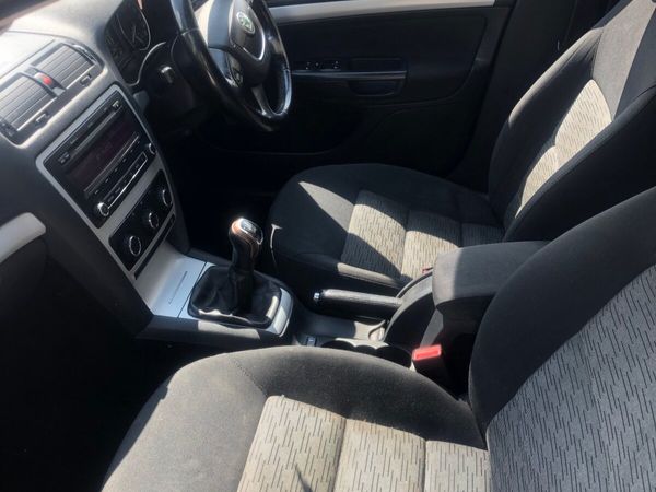 Skoda Octavia Estate, Diesel, 2011, Blue