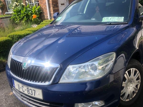 Skoda Octavia Estate, Diesel, 2011, Blue