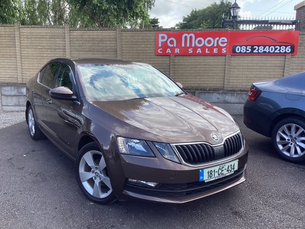 Skoda Octavia Saloon, Diesel, 2018, Brown