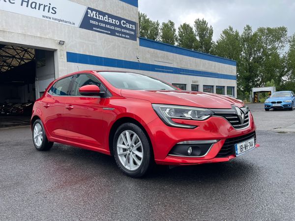 Renault Megane Hatchback, Diesel, 2018, Red