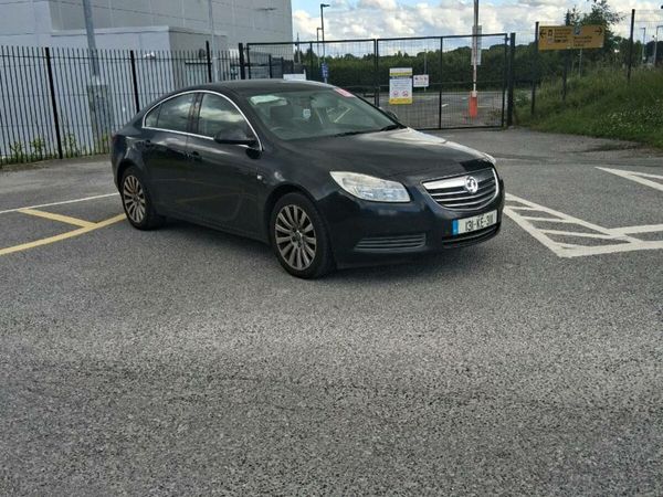 Vauxhall Insignia Hatchback, Diesel, 2013, Black