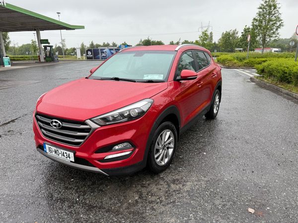 Hyundai Tucson SUV, Diesel, 2016, Red