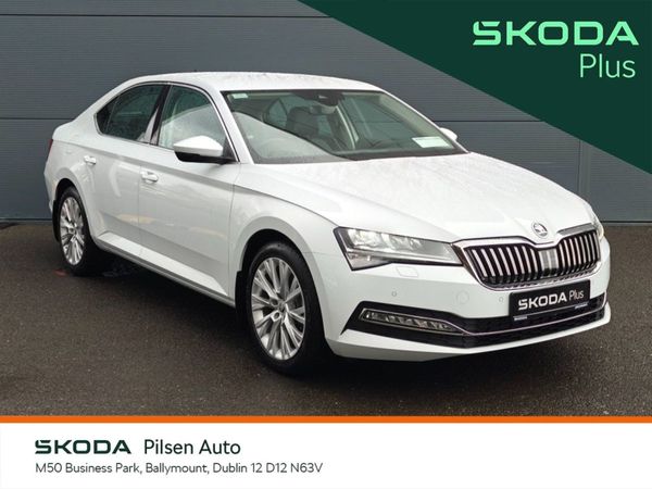 Skoda Superb Hatchback, Petrol, 2025, White