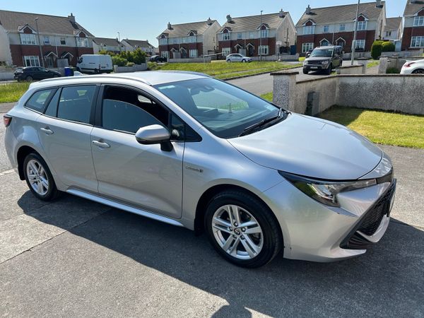 Toyota Corolla Estate/Jeep, Petrol Hybrid, 2020, Grey