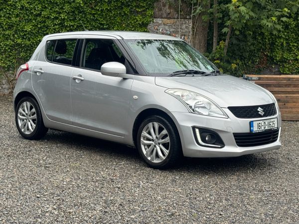 Suzuki Swift Hatchback, Petrol, 2016, Silver