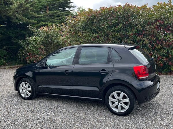 Volkswagen Polo Hatchback, Petrol, 2012, Black
