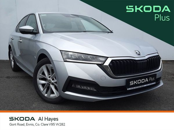 Skoda Octavia Saloon, Diesel, 2022, Silver