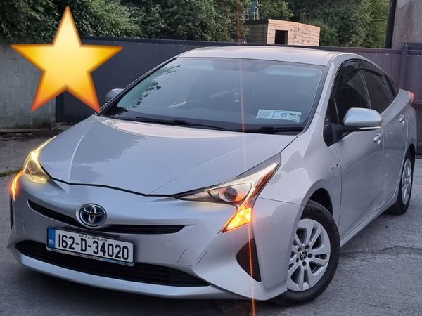 Toyota Prius Hatchback, Petrol Hybrid, 2016, Silver