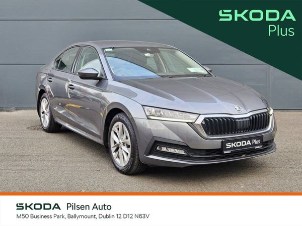 Skoda Octavia Saloon, Petrol, 2025, Grey