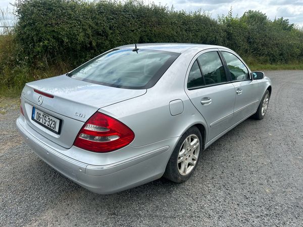 Mercedes-Benz E-Class Saloon, Diesel, 2006, Silver