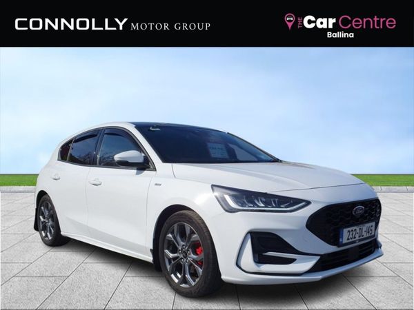 Ford Focus Hatchback, Petrol, 2023, White