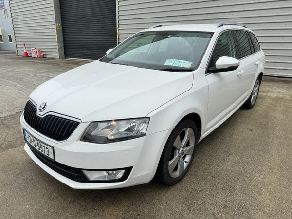 Skoda Octavia Estate, Diesel, 2017, White