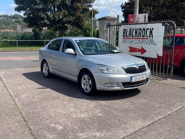 Skoda Octavia Saloon, Diesel, 2013, Silver