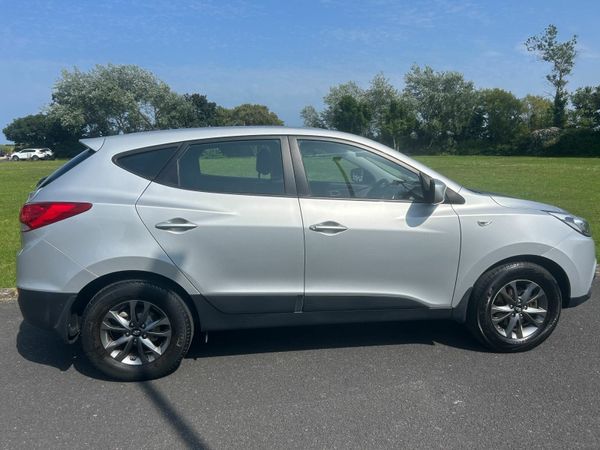 Hyundai ix35 SUV, Diesel, 2014, Silver