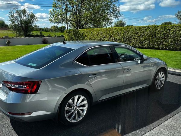 Skoda Superb Saloon, Diesel, 2016, Grey
