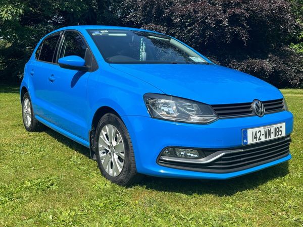 Volkswagen Polo Hatchback, Petrol, 2014, Blue
