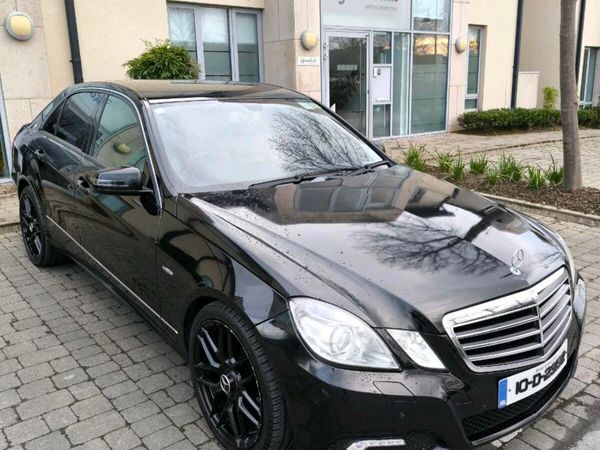 Mercedes-Benz E-Class Saloon, Diesel, 2010, Black